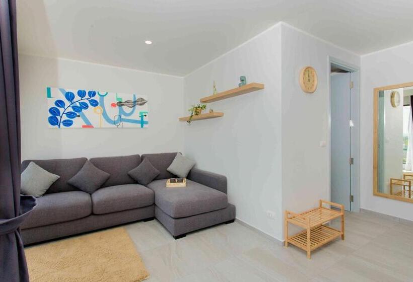 Huoneisto 1 Makuuhuone Merinäkymä, Noon Village   Tower 2&3