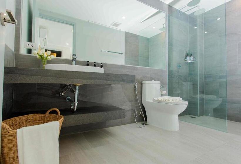 Huoneisto 3 Makuuhuonetta, Noon Village   Tower 2&3