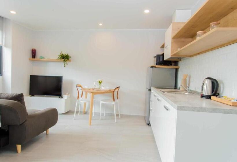 Huoneisto 1 Makuuhuone, Noon Village   Tower 2&3