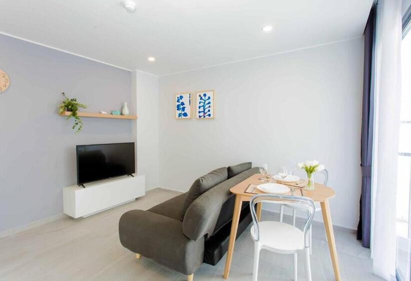 Huoneisto 1 Makuuhuone Parveke, Noon Village   Tower 2&3