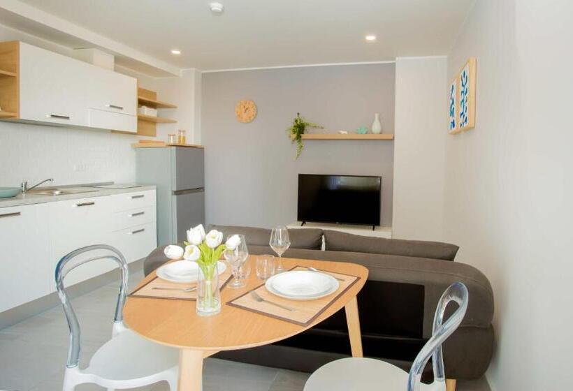 Huoneisto 1 Makuuhuone Parveke, Noon Village   Tower 2&3