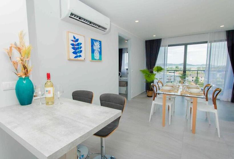 Huoneisto 1 Makuuhuone Merinäkymä, Noon Village   Tower 2&3