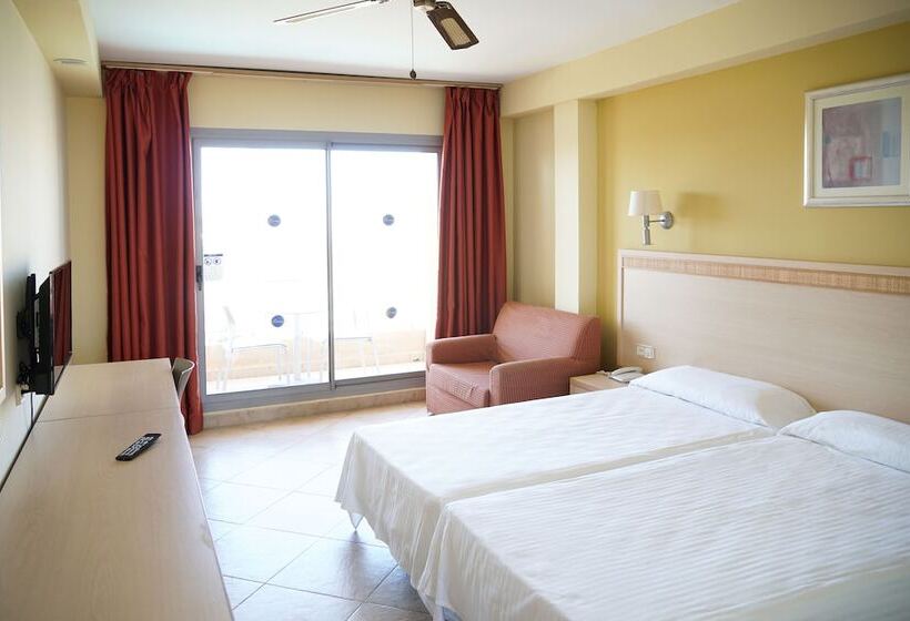 חדר סטנדרט לשלושה, ALEGRIA Fenix Family