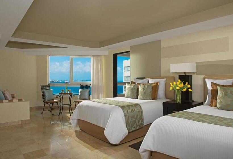 غرفة قياسية إطلالة جانبية علي البحر, Dreams Sands Cancun Resort & Spa