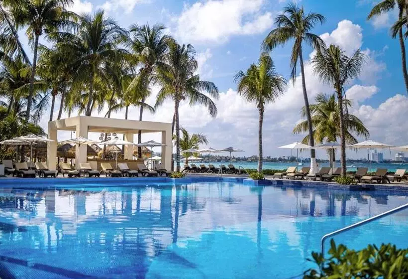 オーシャンビューのプレミアムルーム。, Dreams Sands Cancun Resort & Spa
