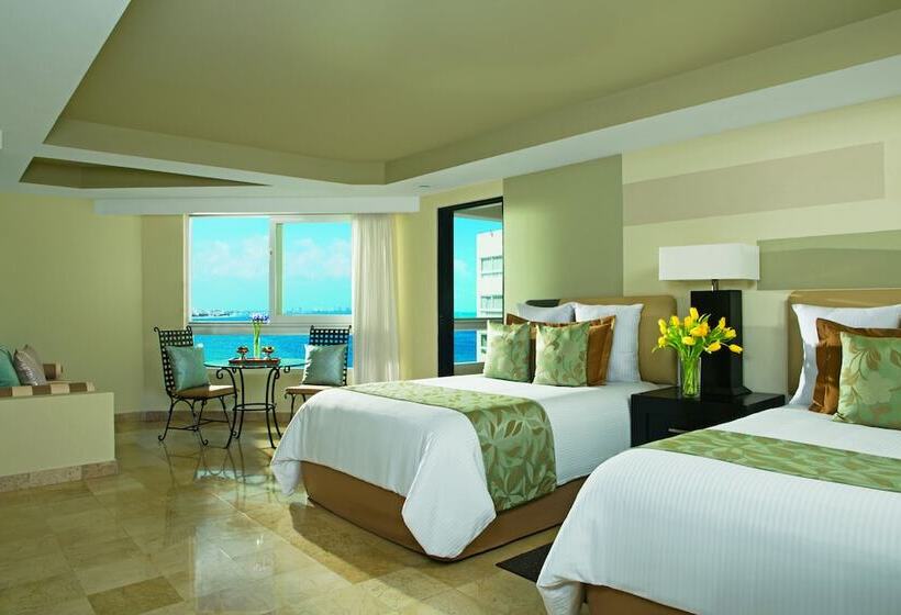 غرفة قياسية إطلالة جانبية علي البحر, Dreams Sands Cancun Resort & Spa