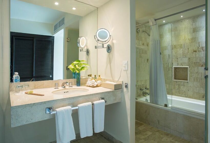 غرفة كلوب مطلة على البحر, Dreams Sands Cancun Resort & Spa