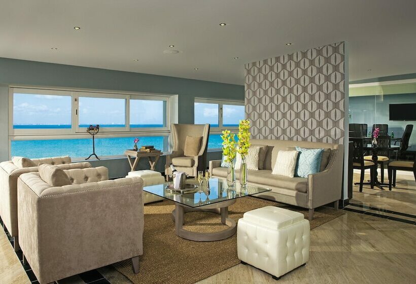 Family Suite, Dreams Sands Cancun Resort & Spa