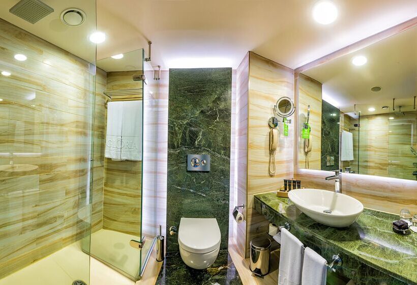 סוויטה, Gloria Verde Resort