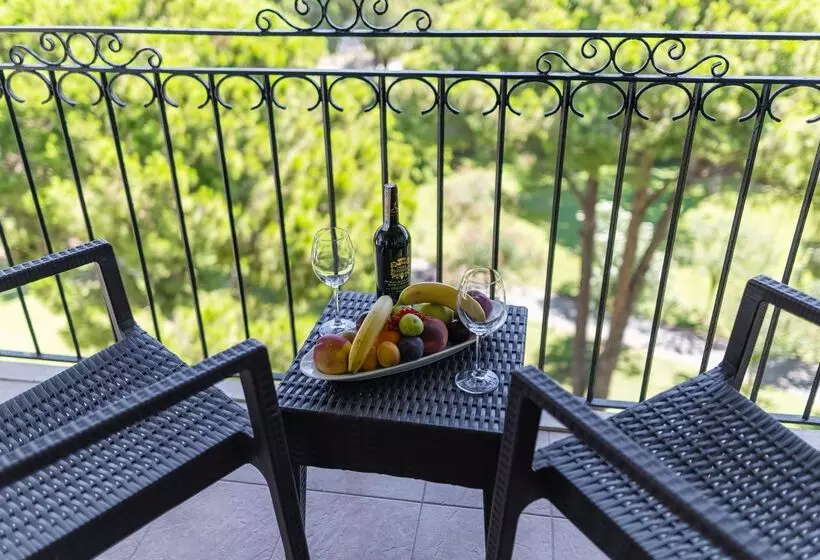 スイート, Gloria Verde Resort