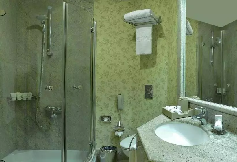 デラックススイート, Gloria Verde Resort