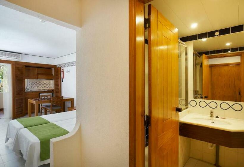 标准工作室, Golden Club Cabanas