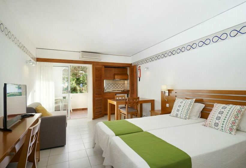 Студия Стандарт, Golden Club Cabanas