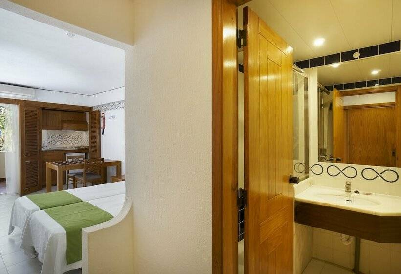 标准工作室, Golden Club Cabanas