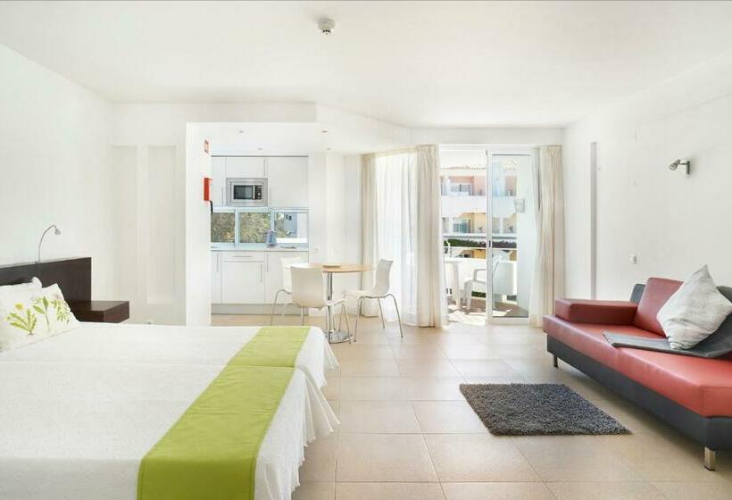 高级工作室, Golden Club Cabanas