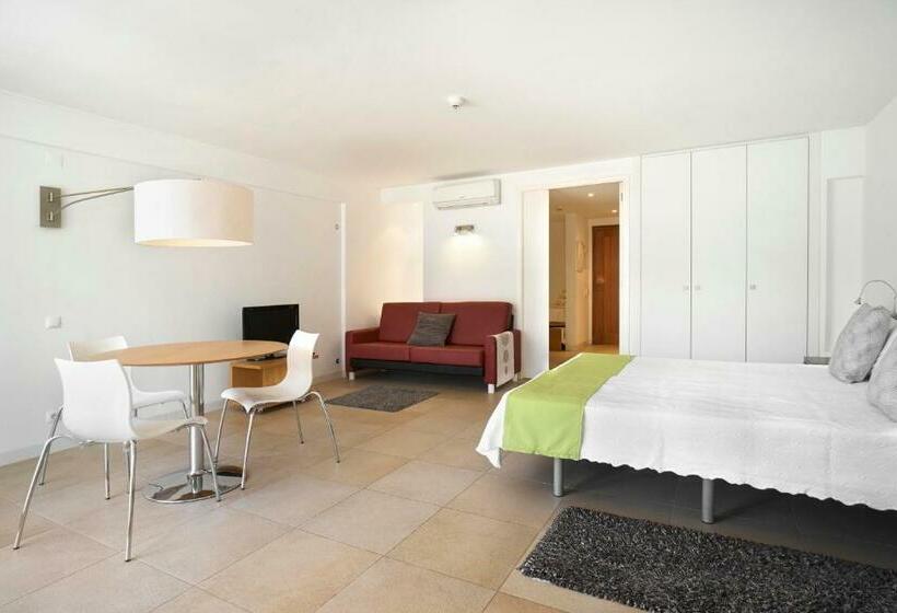 高级工作室, Golden Club Cabanas