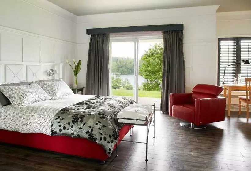 スイート, Auberge Du Lacal Eauclaire