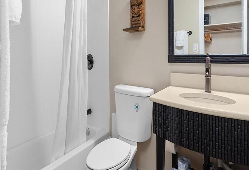 标准工作室, Castle Bamboo Waikīkī