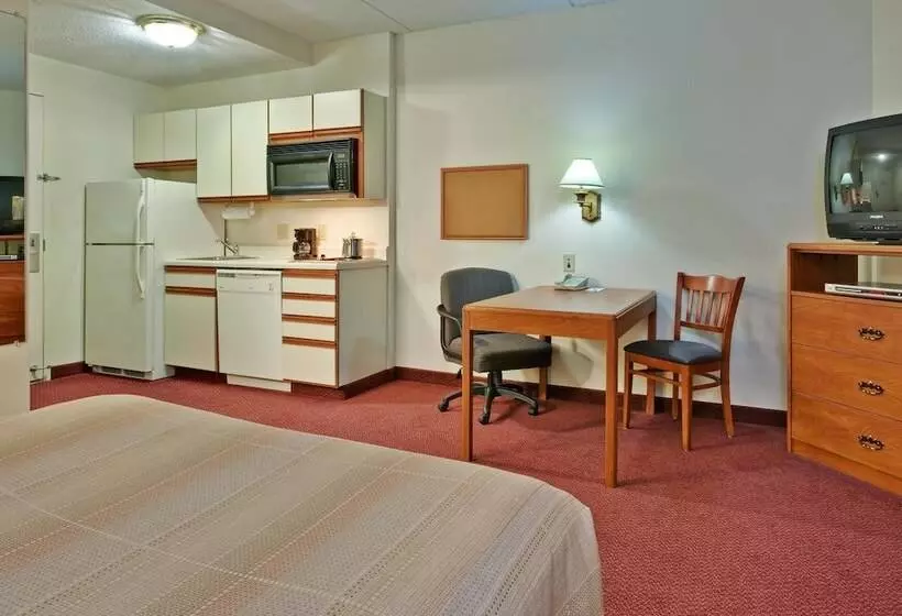 استودیوی استاندارد, Candlewood Suites Syracuse Airport, An Ihg