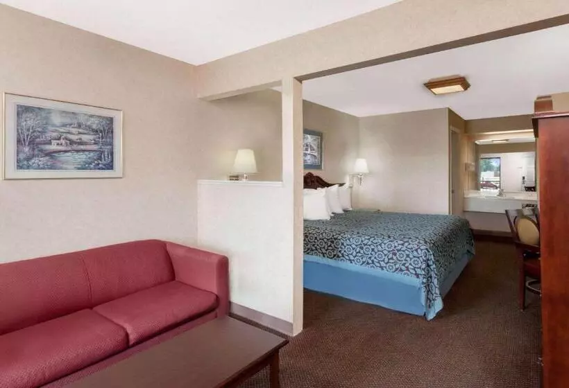 キングサイズベッドのデラックススイート, Days Inn By Wyndham Morristown