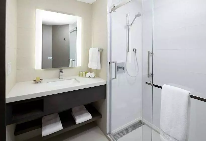 سوئیت پرزیدنت, Doubletree By Hilton Montreal