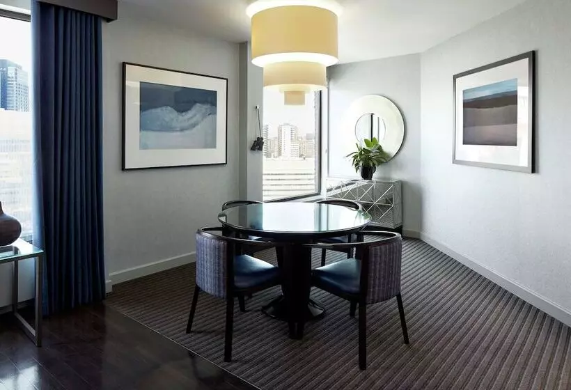 سوئیت پرزیدنت, Doubletree By Hilton Montreal