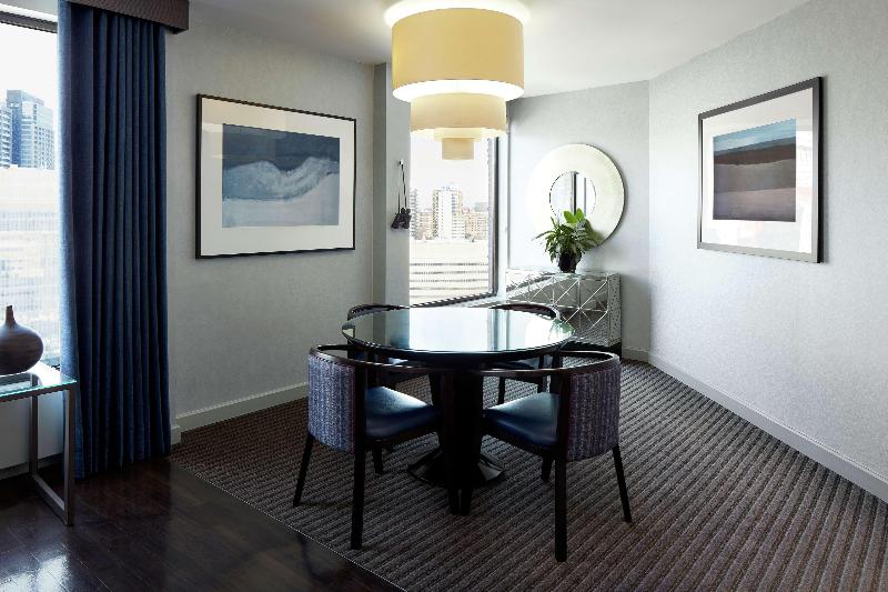 סוויטה נשיאותית, Doubletree By Hilton Montreal