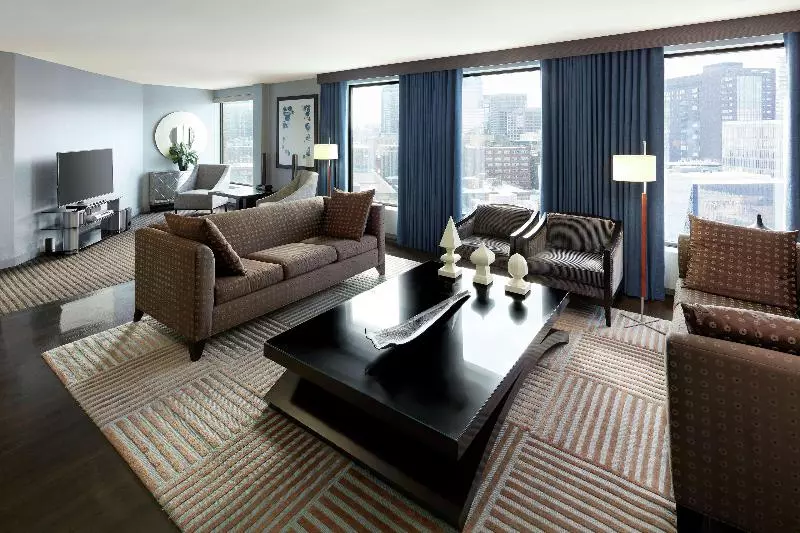 سوئیت پرزیدنت, Doubletree By Hilton Montreal