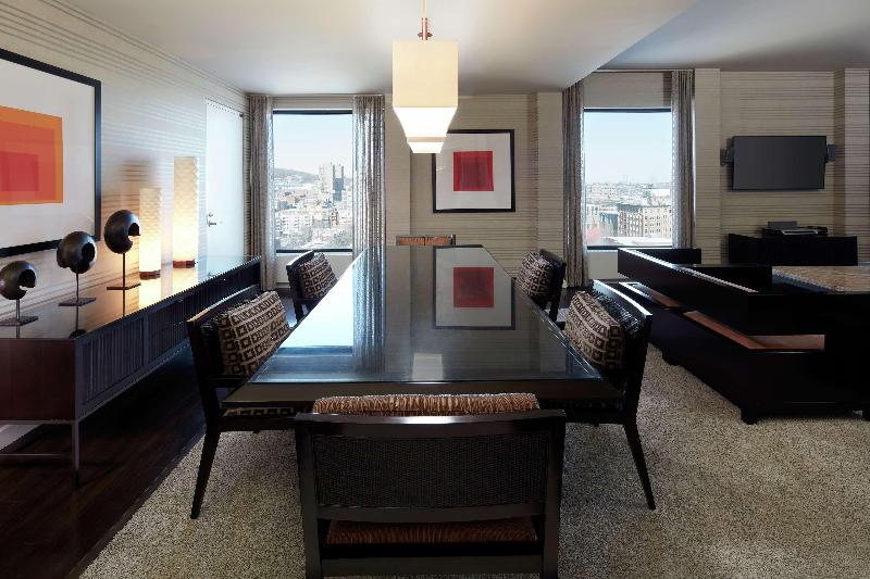 סוויטה נשיאותית, Doubletree By Hilton Montreal