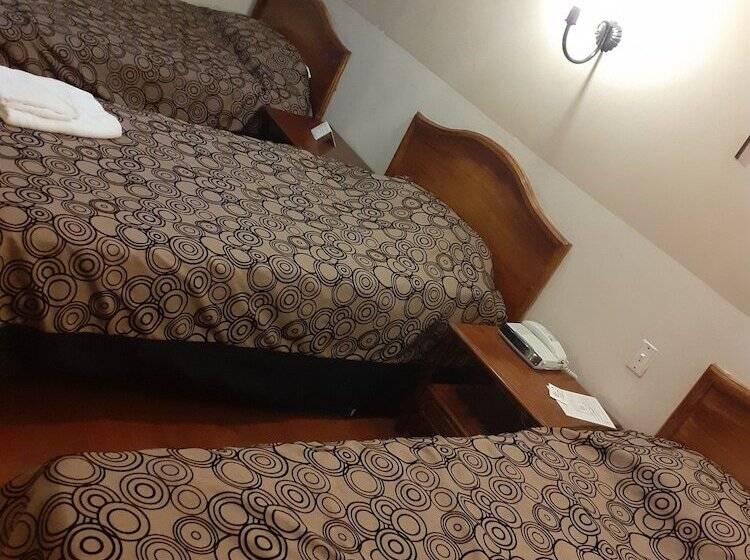 غرفة قياسية ثلاثية, El Quijote