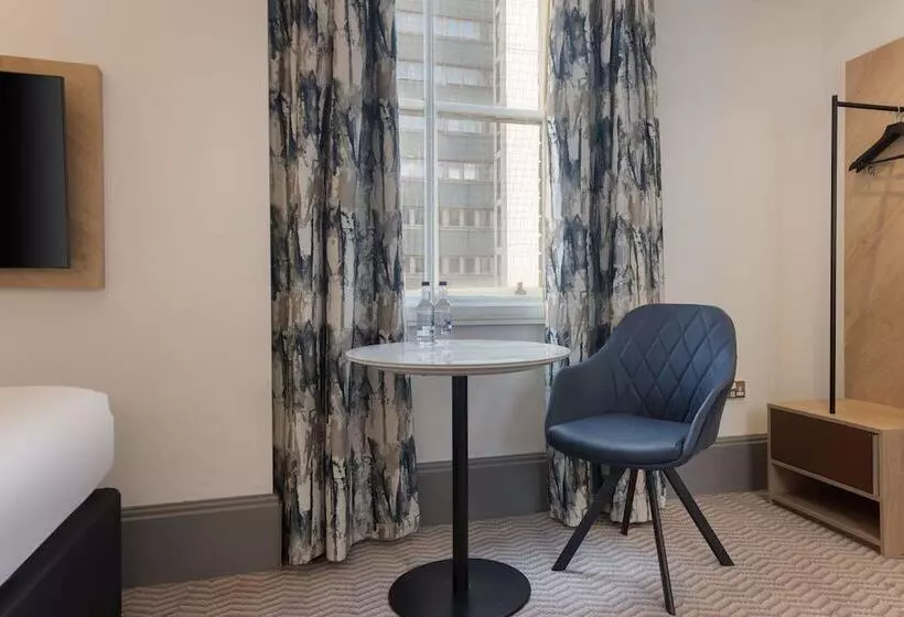 スタンダードルーム, Hilton Nottingham