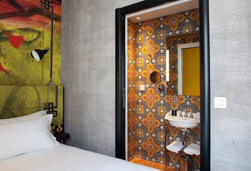 חדר קלאסי, L’antoine