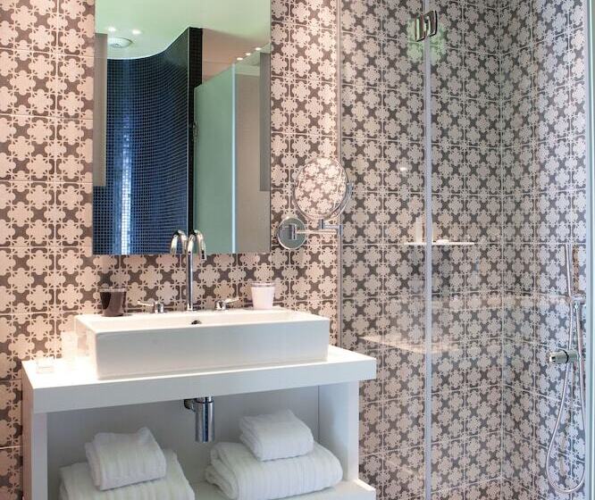 סוויטת ג'וניור, L’antoine