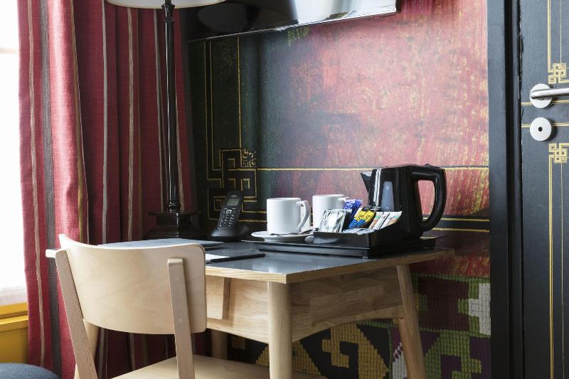 חדר יחיד קלאסי, L’antoine