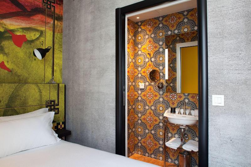 חדר קלאסי, L’antoine