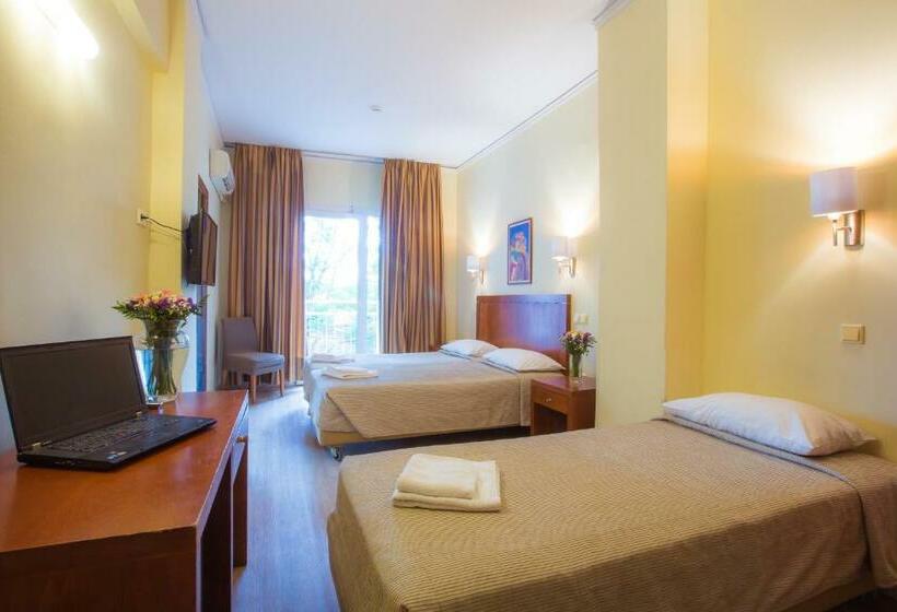 Номер Стандарт Трехместный, Marina