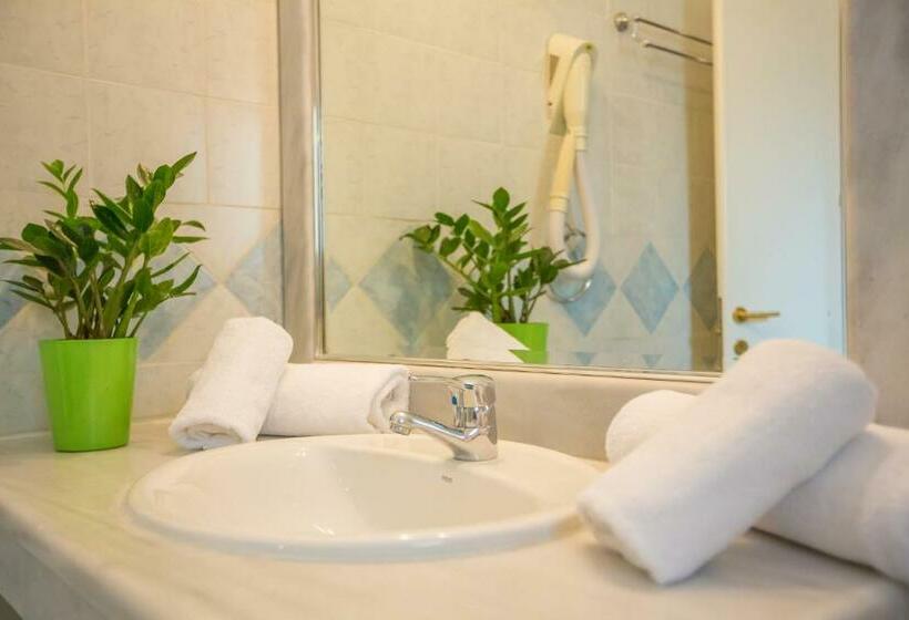 Номер Стандарт Трехместный, Marina