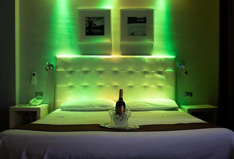 اتاق استاندارد, Orcagna