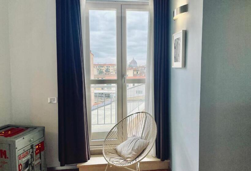 سوئیت با وان آب گرم, Orcagna