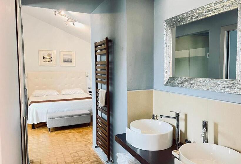 سوئیت با وان آب گرم, Orcagna