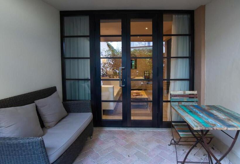 آپارتمان لوکس 1 خوابه, Orcagna