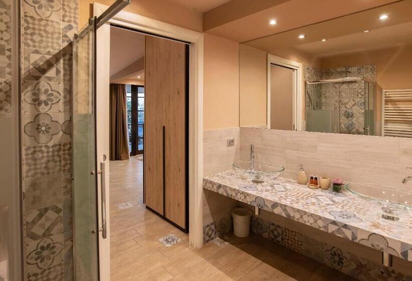 آپارتمان لوکس 1 خوابه, Orcagna