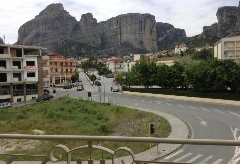 اتاق سوپریور با چشمانداز, Orfeas