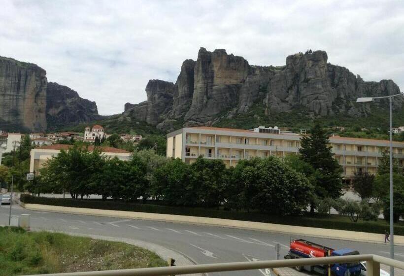 اتاق استاندارد یک نفره, Orfeas