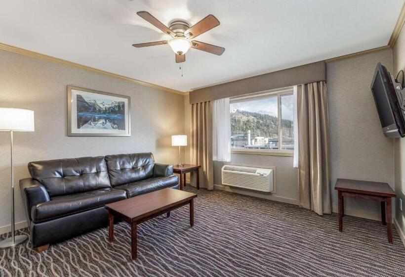 سوئیت با تخت بزرگ, Prestige Radium Hot Springs Resort, Worldhotels Crafted