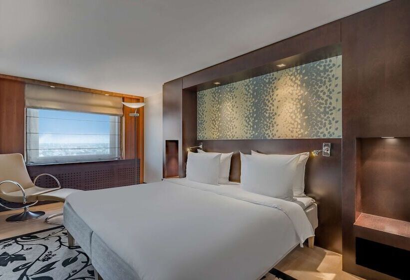 Presidentsvit, Radisson Blu Latvija Conference & Spa Hotel, Riga