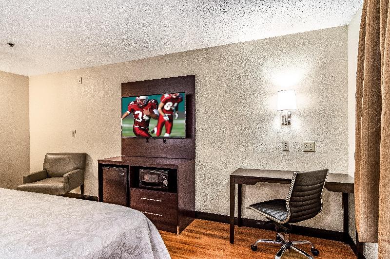 Номер Superior Кровать Кинг, Red Roof Plus+ & Suites Atlanta Airport South