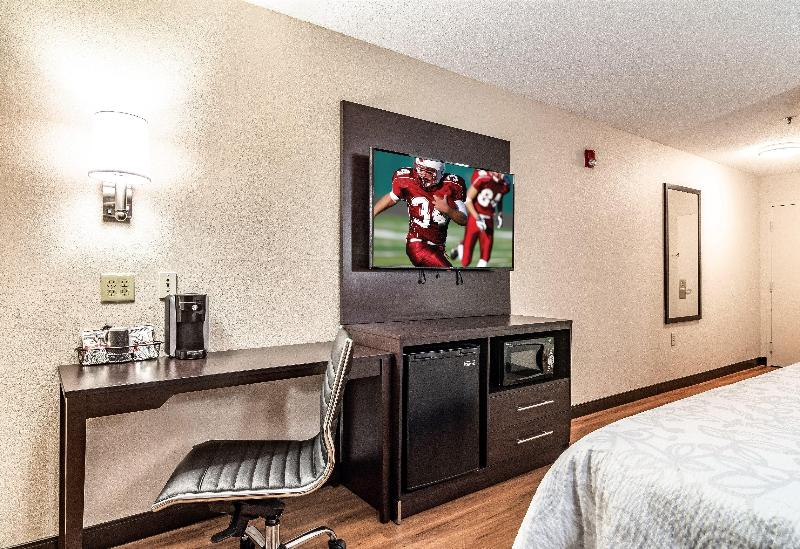 디럭스 룸 킹사이즈 침대, Red Roof Plus+ & Suites Atlanta Airport South