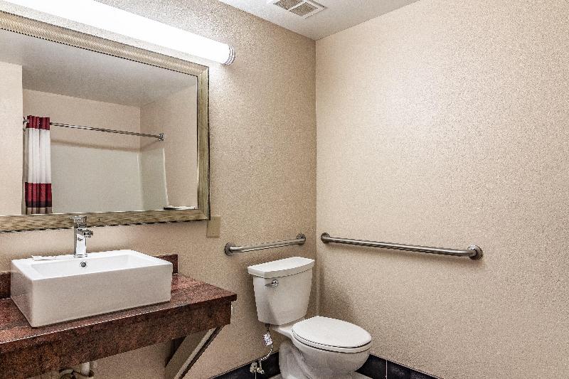 디럭스 룸 킹사이즈 침대, Red Roof Plus+ & Suites Atlanta Airport South