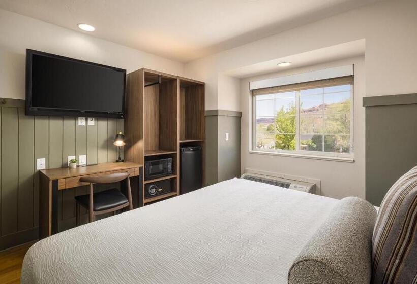 غرفة قياسية سرير كينج, River Canyon Lodge